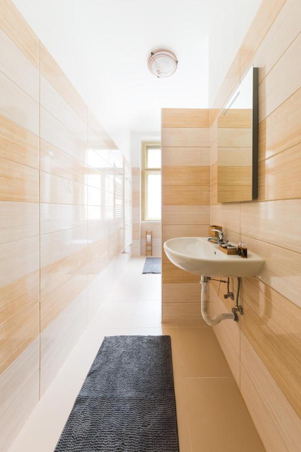 Boheme Apartment Prague Three Экстерьер фото